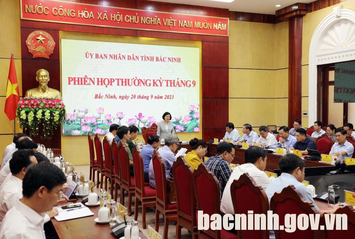 UBND tỉnh Bắc Ninh họp phiên thường kỳ tháng 9